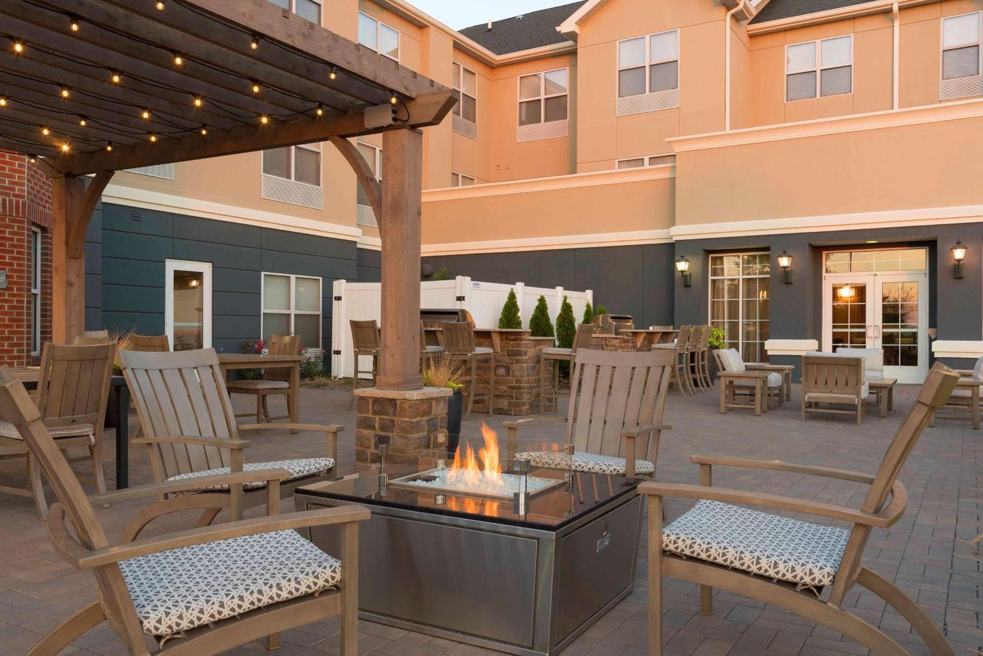 Homewood Suites By Hilton Indianapolis Airport / Plainfield Eksteriør billede